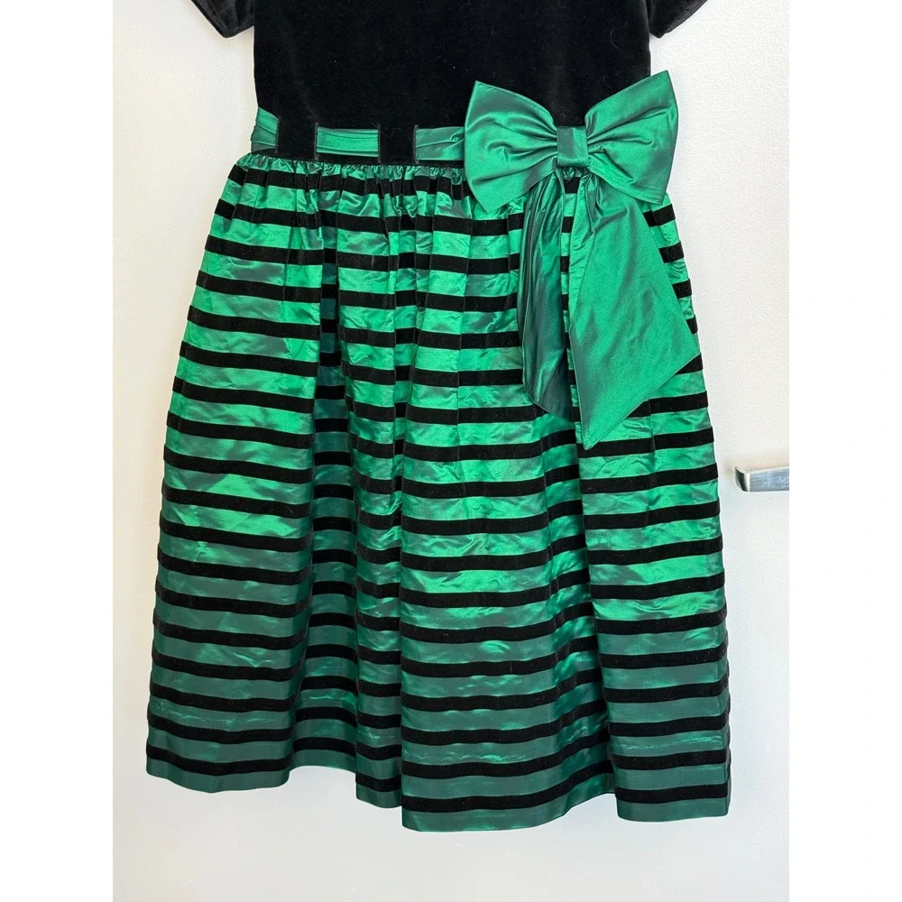 Vintage Sylvia Whyte Saks Girls Velvet Holiday Dress Green Black Tulle 10